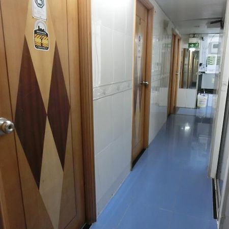 Beverly Guest House Hong Kong Exterior photo